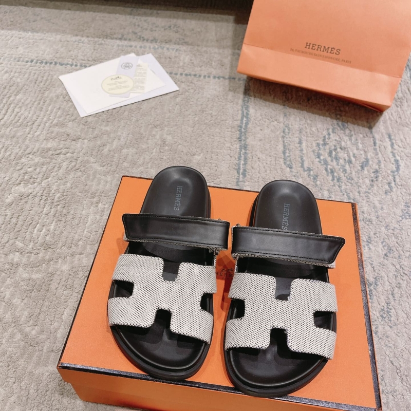 H**mes slippers